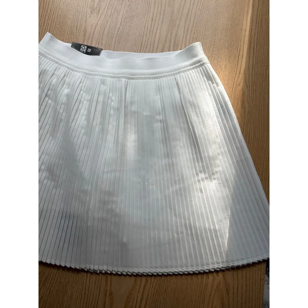 New Women’s GapFit Athletic Pleaded Stretchy Skort w/Inside Pocket White Small